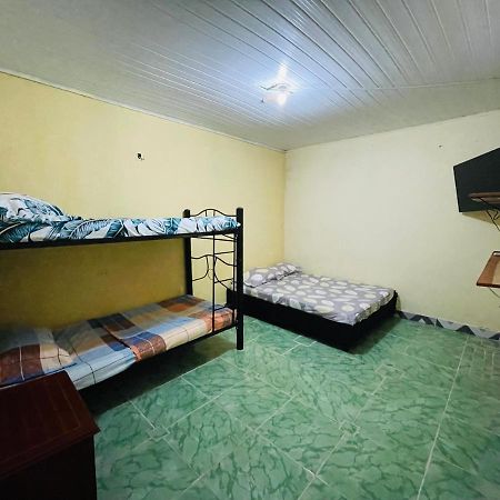 Apartamentos Cerca Al Aeropuerto Leticia Exterior photo